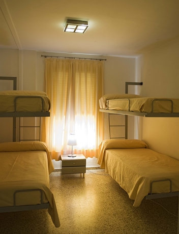 Imagen de la habitación del Albergue Inturjoven Chipiona - Hostel. Foto 5