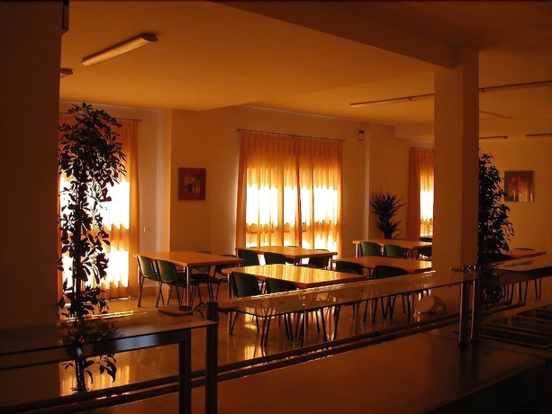 Imagen del bar/restaurante del Albergue Inturjoven Chipiona - Hostel. Foto 2