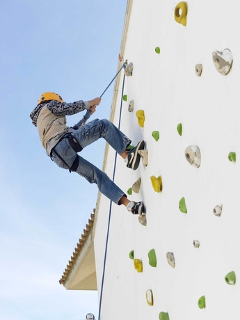 Imagen general del Albergue Inturjoven El Bosque - Hostel. Foto 2