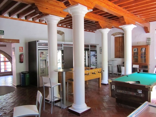 Imagen de los interiores del Albergue Inturjoven El Bosque - Hostel. Foto 10