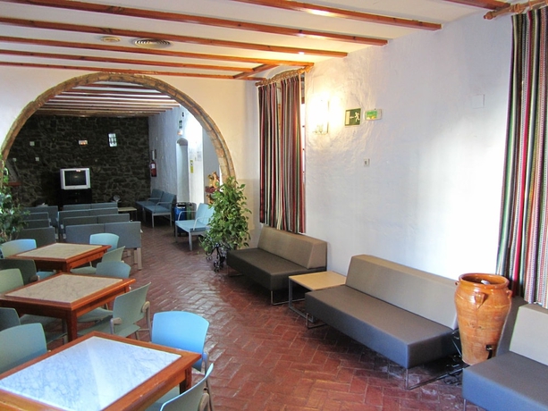 Imagen de los interiores del Albergue Inturjoven El Bosque - Hostel. Foto 11