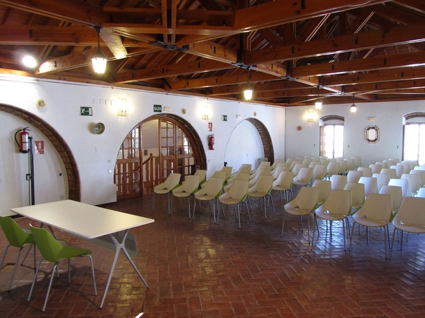 Imagen de los interiores del Albergue Inturjoven El Bosque - Hostel. Foto 12