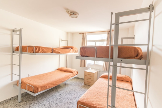 Imagen de la habitación del Albergue Inturjoven Granada - Hostel. Foto 7