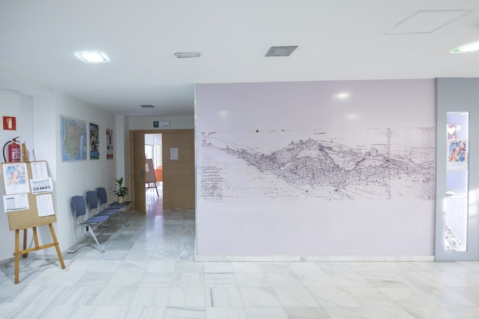 Imagen de los interiores del Albergue Inturjoven Granada - Hostel. Foto 19