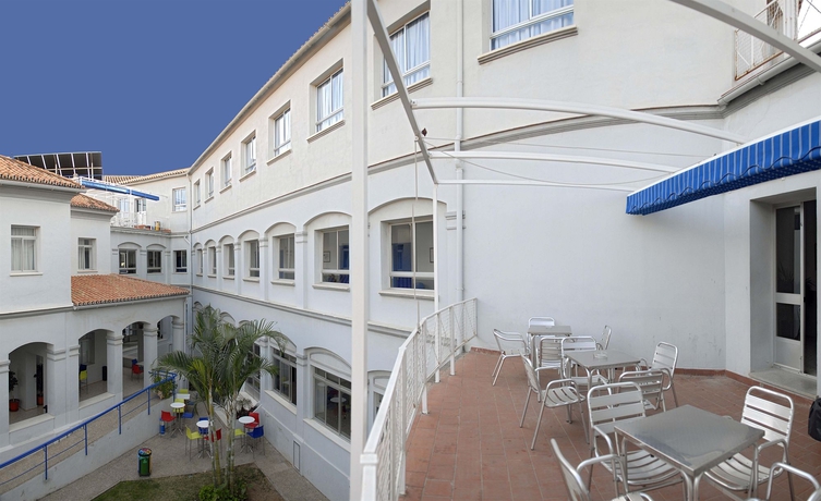 Imagen de los exteriores del Albergue Inturjoven Málaga - Hostel. Foto 9