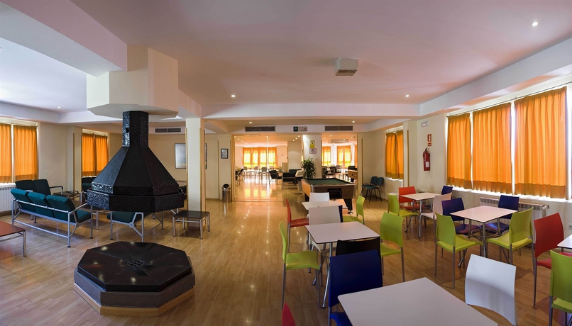 Imagen de los interiores del Albergue Inturjoven Sierra Nevada - Hostel. Foto 12