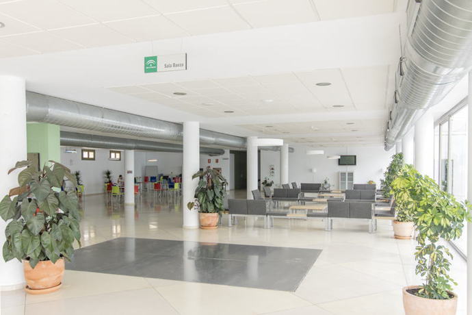 Imagen de los interiores del Albergue Inturjoven and spa Jaen. Foto 7