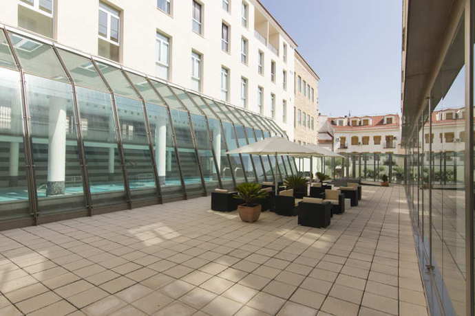 Imagen de los exteriores del Albergue Inturjoven and spa Jaen. Foto 4