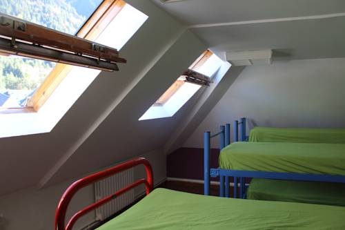 Imagen de la habitación del Albergue Juvenil De Canfranc. Foto 3