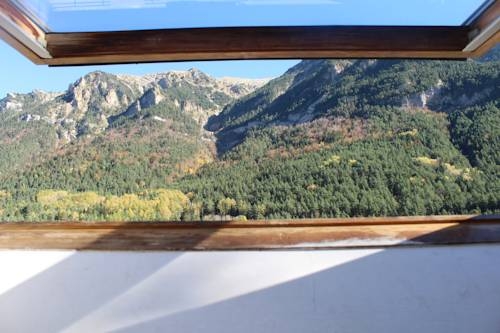 Imagen de la habitación del Albergue Juvenil De Canfranc. Foto 4