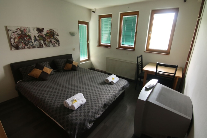 Imagen de la habitación del Albergue LIKE, Sarajevo. Foto 6
