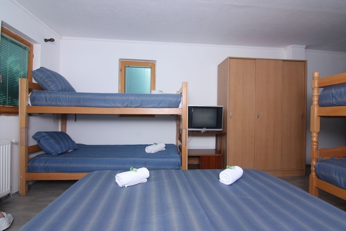 Imagen de la habitación del Albergue LIKE, Sarajevo. Foto 16