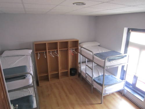 Imagen de la habitación del Albergue La Estaci&oacute;n, Llanes. Foto 13