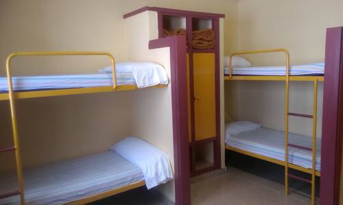 Imagen de la habitación del Albergue La Molina Xanascat. Foto 9
