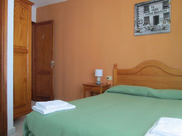 Imagen de la habitación del Albergue La Palma Hostel - Pensi&oacute;n Central. Foto 13