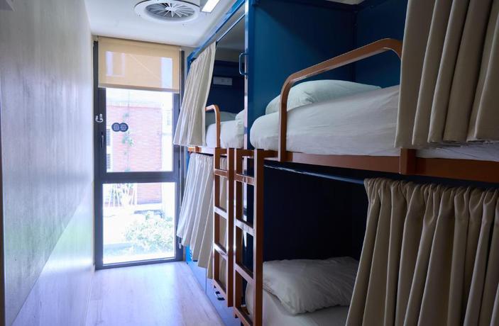 Imagen de la habitación del Albergue Latroupe Poblenou Beach. Foto 3