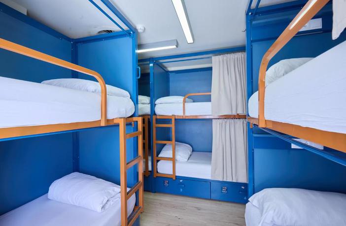 Imagen general del Albergue Latroupe Poblenou Beach. Foto 1