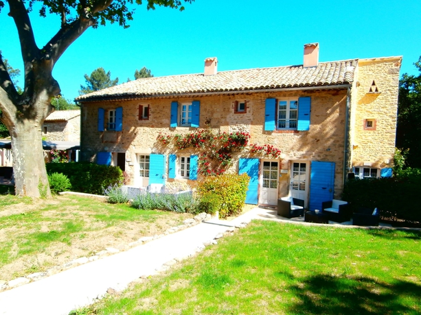 Imagen de los exteriores del Albergue Le Mas De Fanny. Foto 14