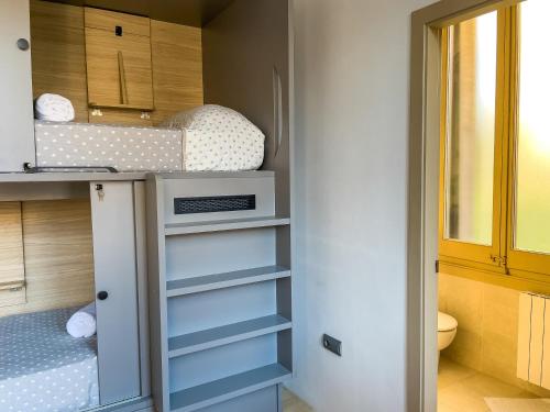 Imagen de la habitación del Albergue Leevin Stay Barcelona. Foto 14