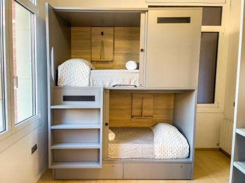 Imagen de la habitación del Albergue Leevin Stay Barcelona. Foto 16