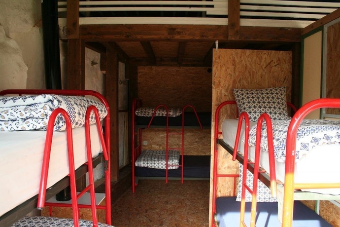 Imagen de la habitación del Albergue Les Xendes. Parque de Redes. Foto 8