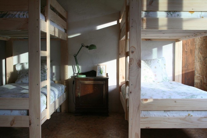 Imagen de la habitación del Albergue Les Xendes. Parque de Redes. Foto 11