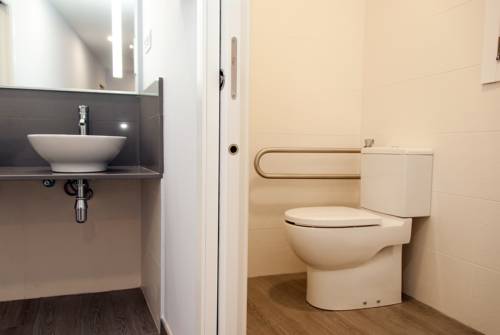 Imagen de la habitación del Albergue Linares, Santiago de Compostela. Foto 4