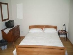 Imagen de la habitación del Albergue Low Cost Rooms. Foto 6