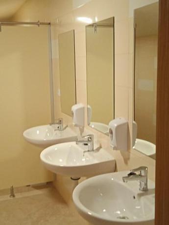 Imagen de la habitación del Albergue Maella. Foto 18