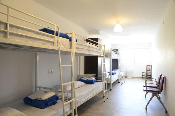 Imagen de la habitación del Albergue Mar de Fora. Foto 3