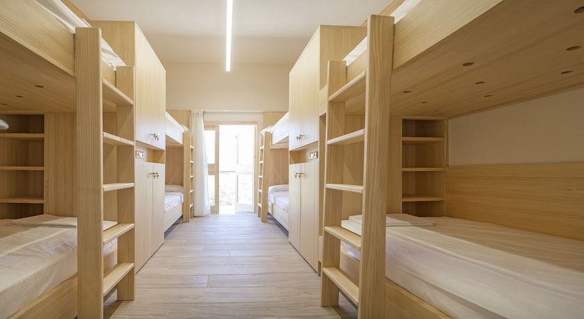Imagen de la habitación del Albergue Mar de Fulles, Alfondeguilla. Foto 8