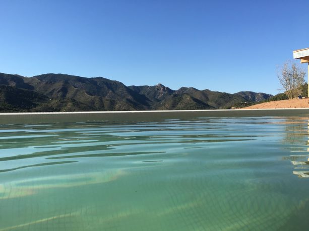Imagen de la piscina del Albergue Mar de Fulles, Alfondeguilla. Foto 19