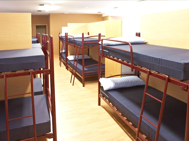 Imagen de la habitación del Albergue Monasterio De La Magdalena - Hostel. Foto 8