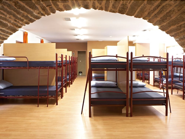 Imagen de la habitación del Albergue Monasterio De La Magdalena - Hostel. Foto 11