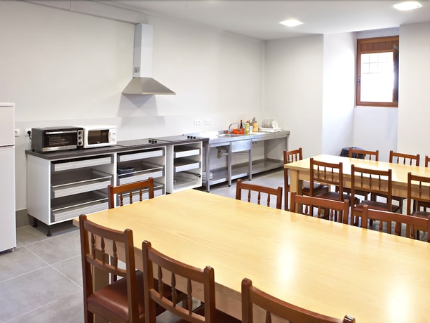 Imagen de los interiores del Albergue Monasterio De La Magdalena - Hostel. Foto 19