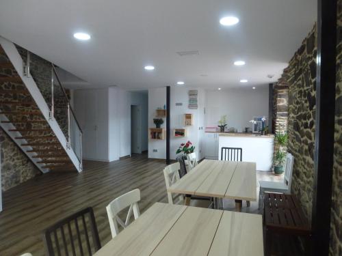 Imagen de los interiores del Albergue Monte Aro. Foto 4