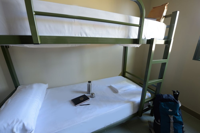 Imagen de la habitación del Albergue Monte do Gozo. Foto 3