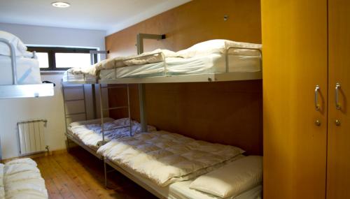 Imagen de la habitación del Albergue Montes de Anaga. Foto 6
