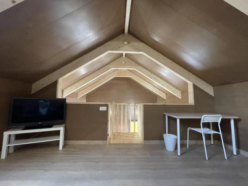 Imagen de la habitación del Albergue Natureza de Laraxe. Foto 3