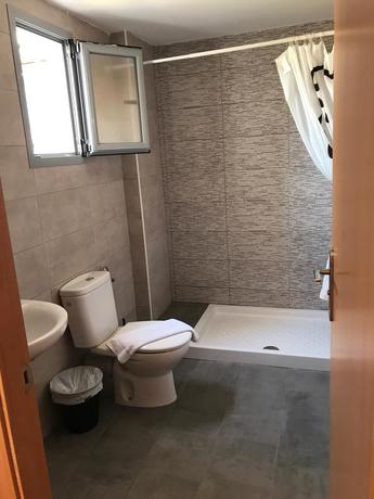 Imagen de la habitación del Albergue New Art Beach- Albergue Juvenil. Foto 4