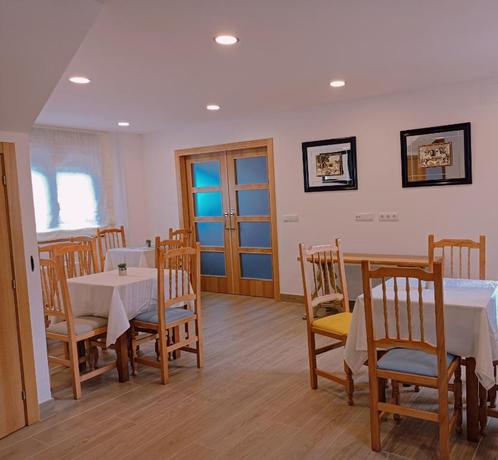 Imagen del bar/restaurante del Albergue Nuestra Se&ntilde;ora del Camino. Foto 2