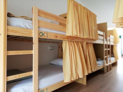 Imagen de la habitación del Albergue O Peirao. Foto 9