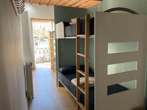 Imagen de la habitación del Albergue O Santo. Foto 4