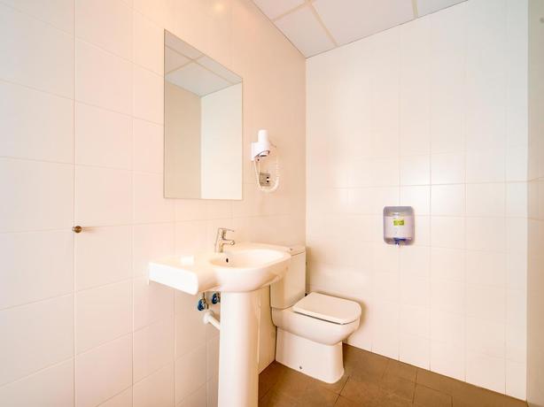 Imagen de la habitación del Albergue OYO Casa Del Cigroner. Foto 4