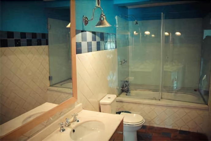 Imagen de la habitación del Albergue Oasis Backpackers' Mansion Lisboa. Foto 14