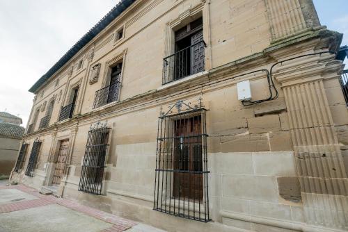 Imagen de la habitación del Albergue Palacio de Sansol. Foto 11