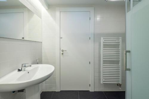 Imagen de la habitación del Albergue Palacio de Sansol. Foto 14