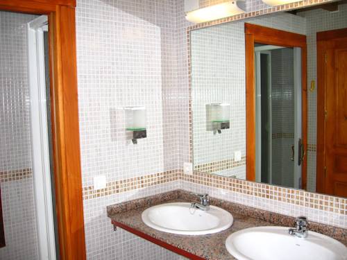 Imagen de la habitación del Albergue Pe&ntilde;a Castil, Sotres. Foto 9