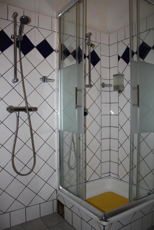Imagen de la habitación del Albergue Porzellaneum. Foto 4