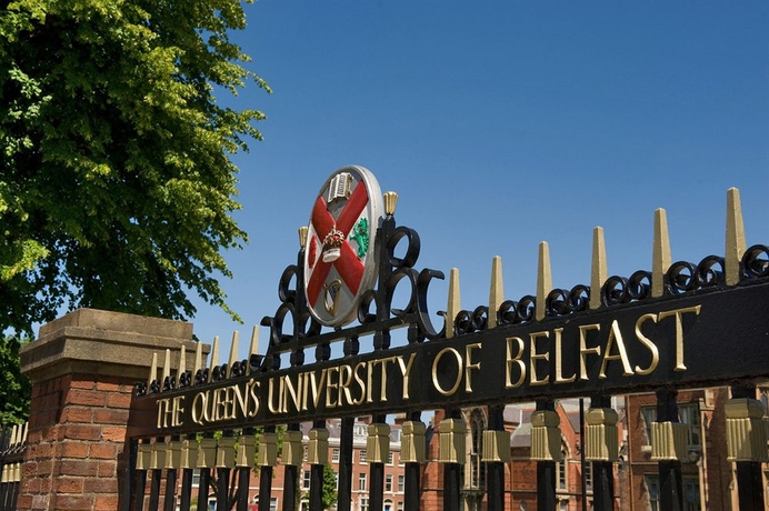 Imagen de los exteriores del Albergue Queens University Belfast - Elms Village - Hostel. Foto 10